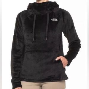 The North Face Women's Black Fleece Sweater